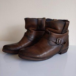 Liberty Black leather slip-on ankle boots